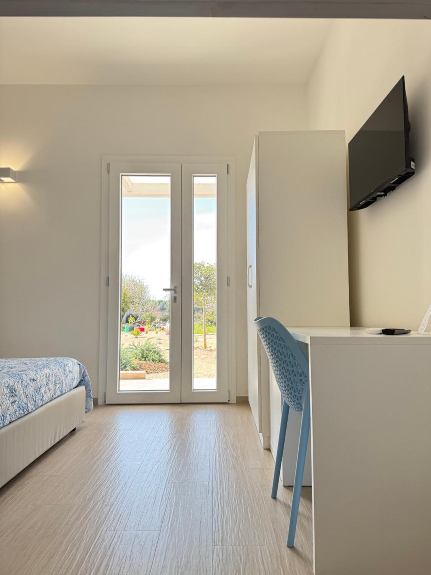 B&B Bianco Mediterraneo ตอร์เร โอโว ภายนอก รูปภาพ